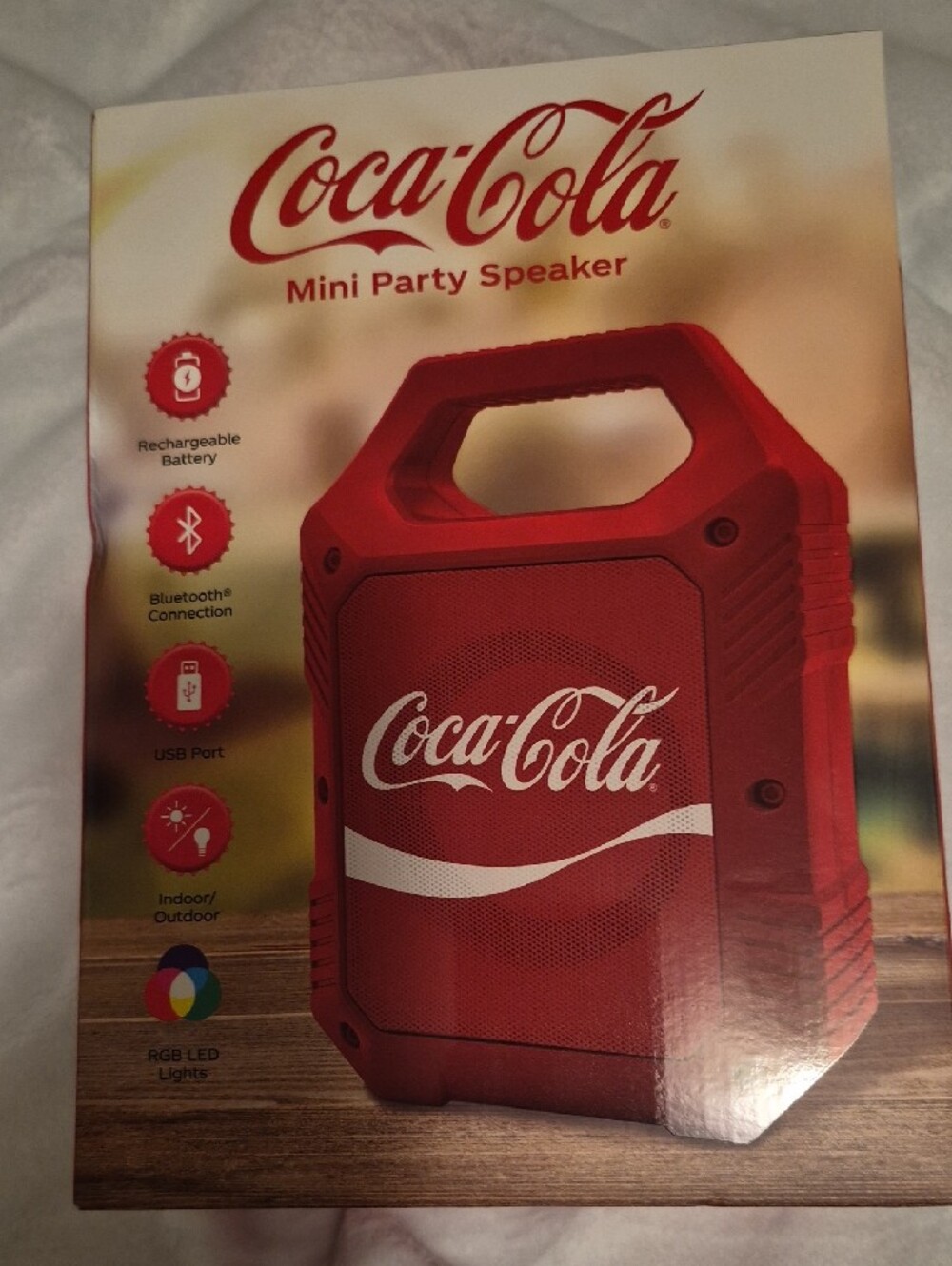 Coca Cola Red Mini Party Speaker with RGB LED Lights - Picture 2 of 5
